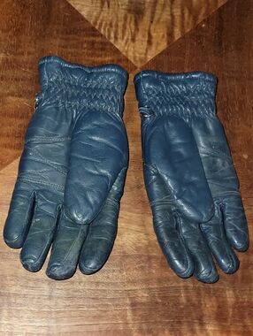 Vintage 80s. Leather Ski Gloves With Lining. Ladies Medium.